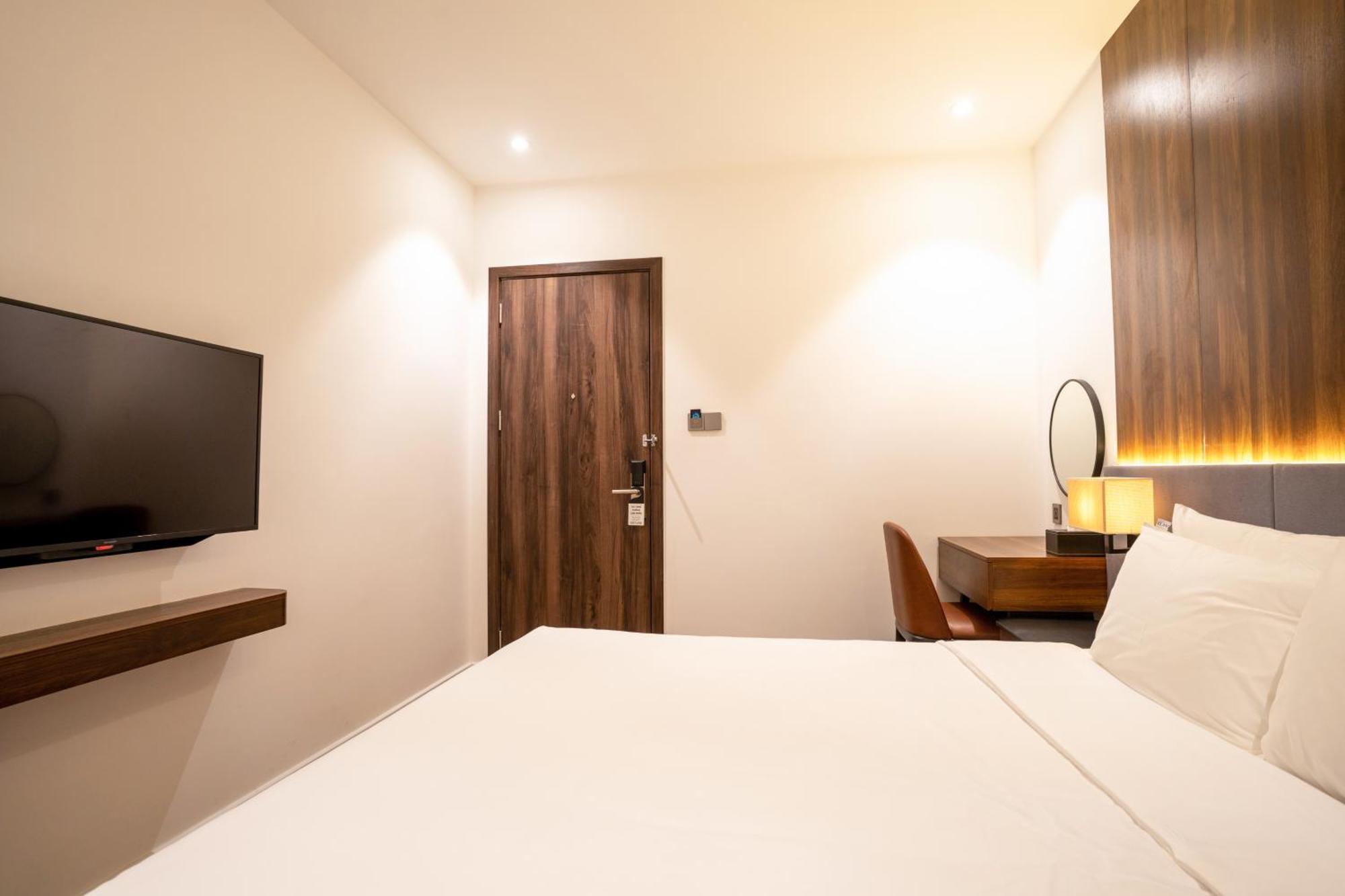 Calidum Phu Quoc Hotel Екстер'єр фото